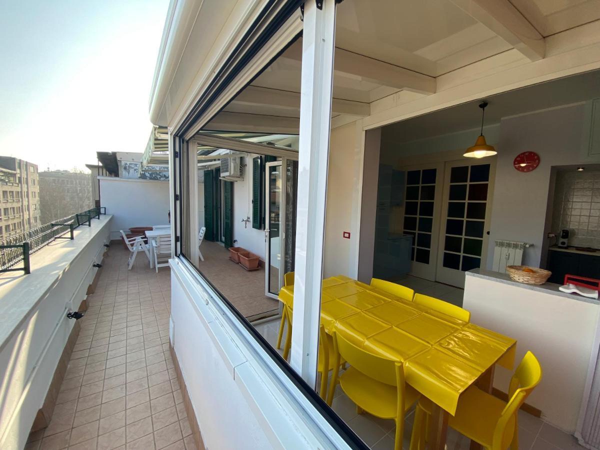 Fashion And Design - Terrace In Centrale Milan Luaran gambar